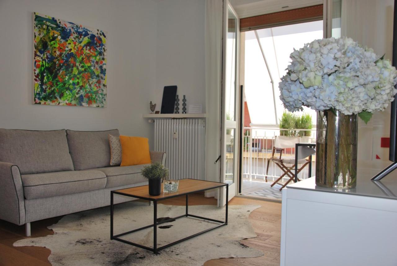Suite 51 Appartamento Con Terrazzo A 50 Mt Dal Lago - Private Parking (Adults Only) Арона Экстерьер фото
