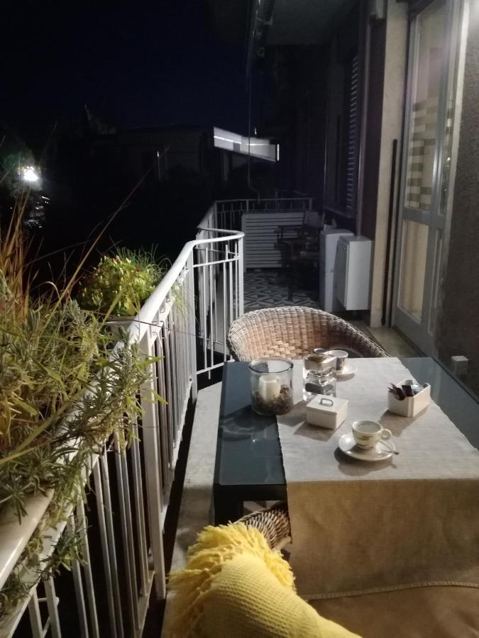 Suite 51 Appartamento Con Terrazzo A 50 Mt Dal Lago - Private Parking (Adults Only) Арона Экстерьер фото