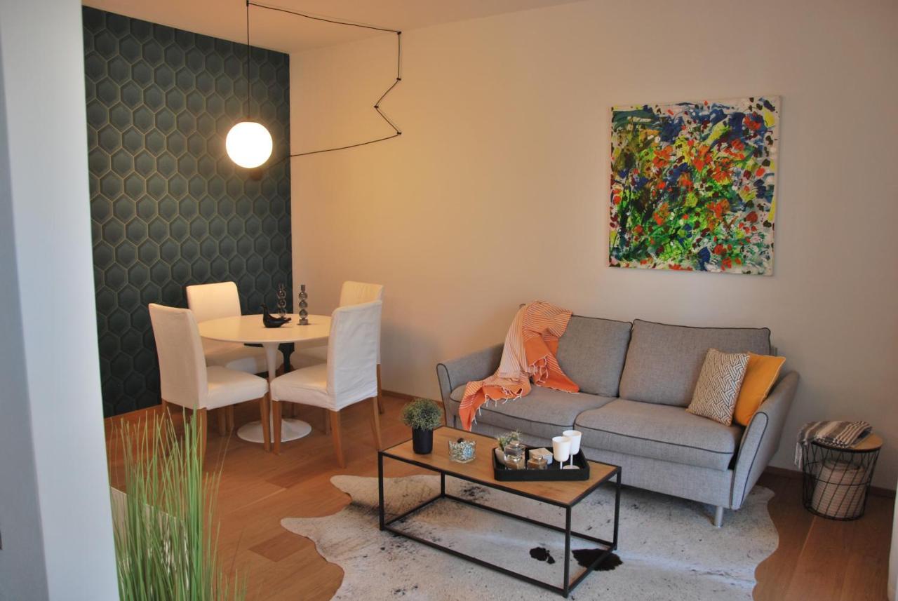 Suite 51 Appartamento Con Terrazzo A 50 Mt Dal Lago - Private Parking (Adults Only) Арона Экстерьер фото