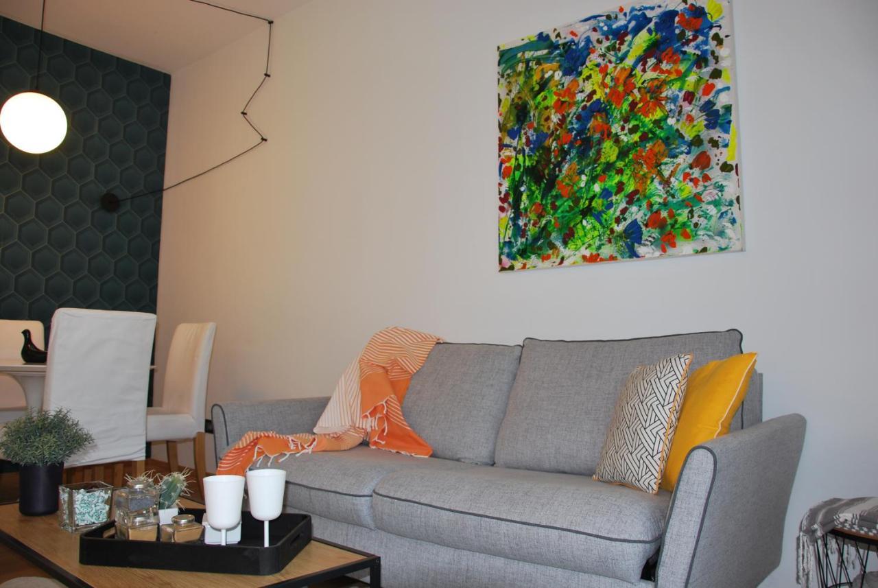Suite 51 Appartamento Con Terrazzo A 50 Mt Dal Lago - Private Parking (Adults Only) Арона Экстерьер фото