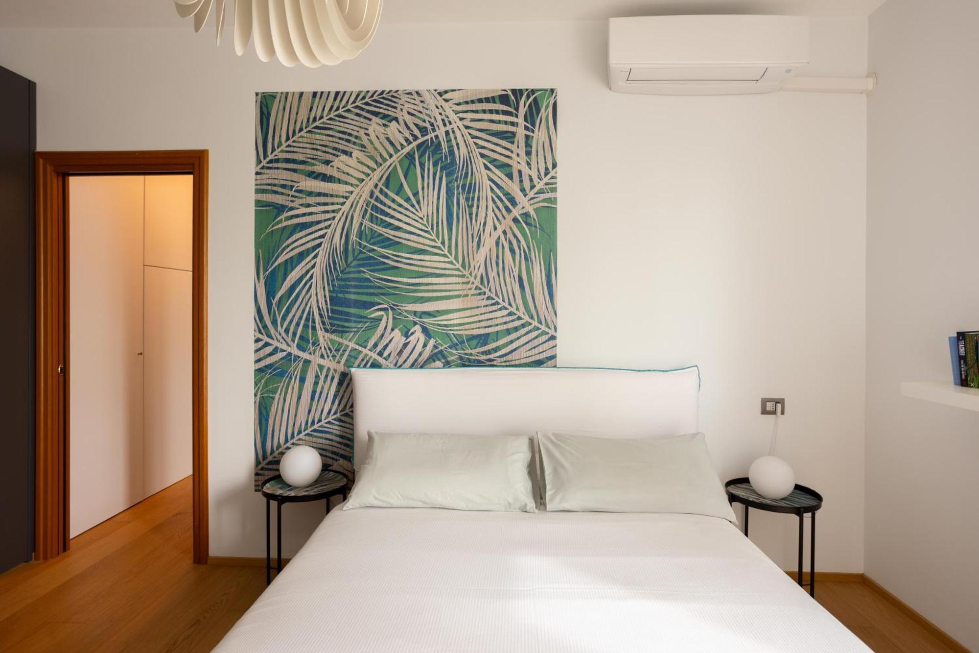 Suite 51 Appartamento Con Terrazzo A 50 Mt Dal Lago - Private Parking (Adults Only) Арона Экстерьер фото