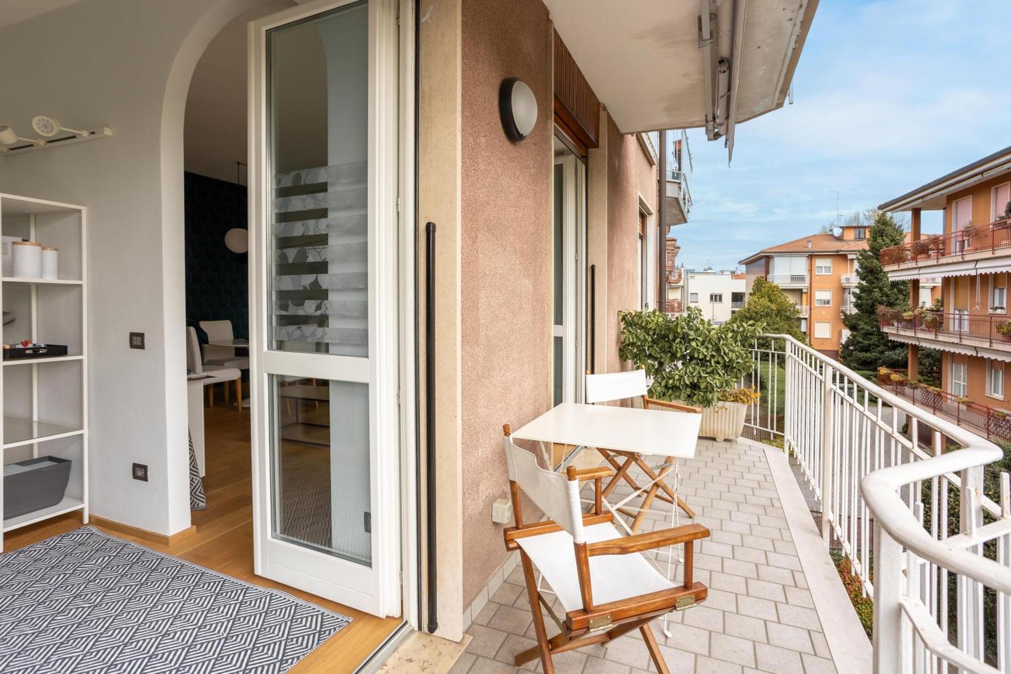 Suite 51 Appartamento Con Terrazzo A 50 Mt Dal Lago - Private Parking (Adults Only) Арона Экстерьер фото