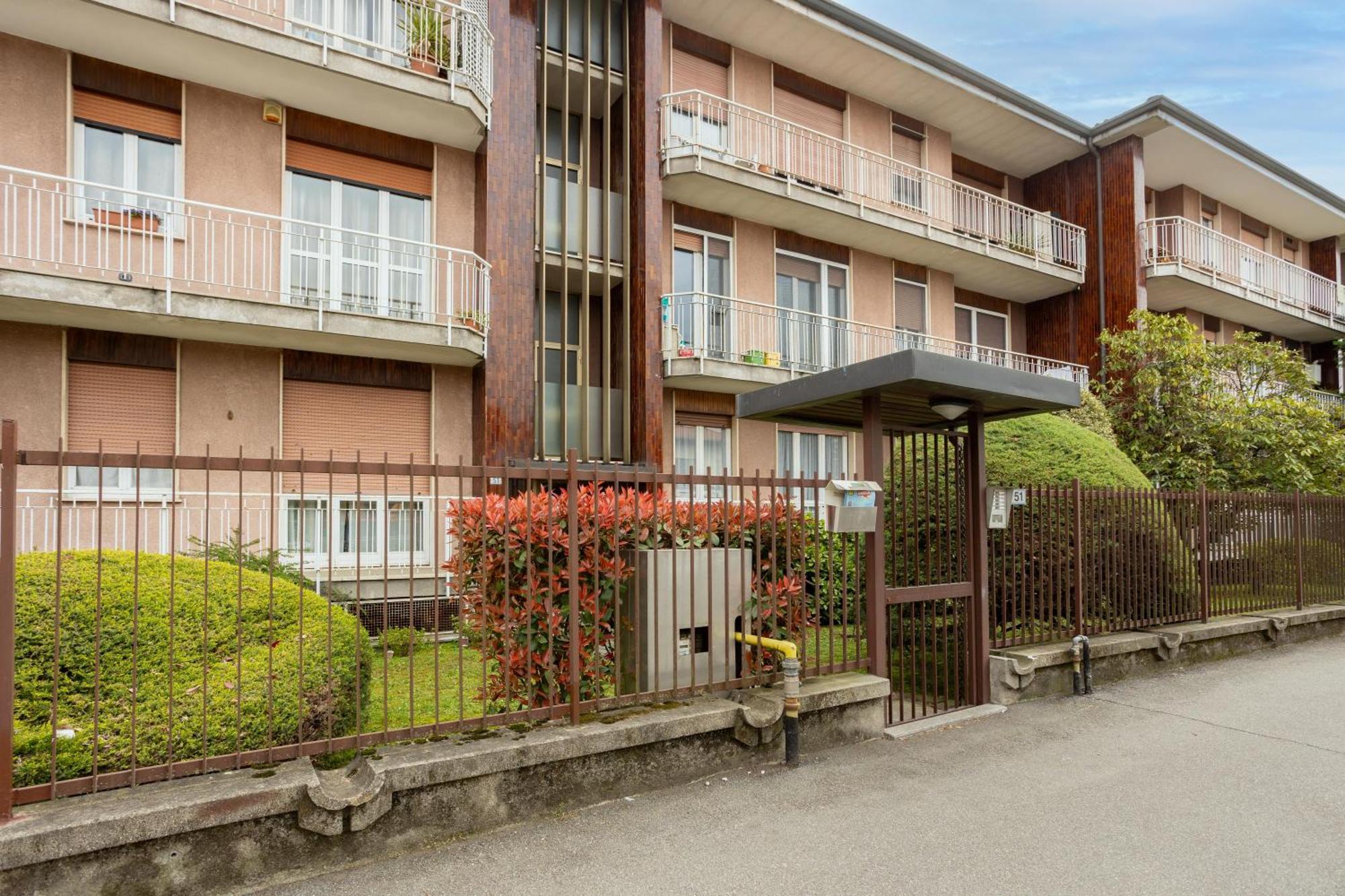 Suite 51 Appartamento Con Terrazzo A 50 Mt Dal Lago - Private Parking (Adults Only) Арона Экстерьер фото