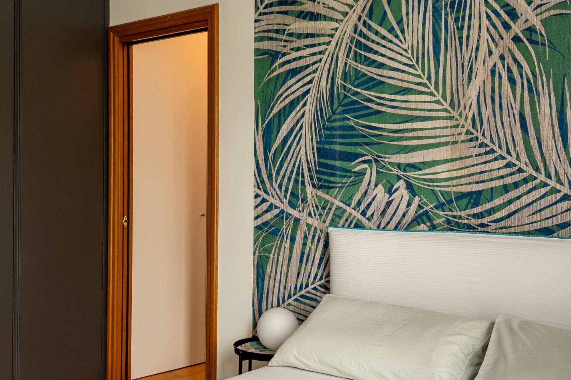 Suite 51 Appartamento Con Terrazzo A 50 Mt Dal Lago - Private Parking (Adults Only) Арона Экстерьер фото
