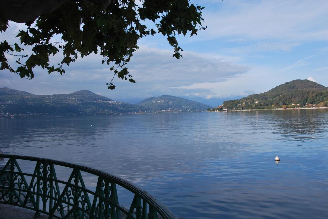 Suite 51 Appartamento Con Terrazzo A 50 Mt Dal Lago - Private Parking (Adults Only) Арона Экстерьер фото